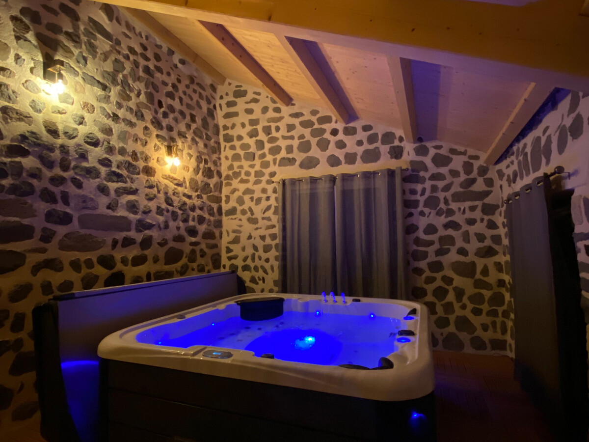 Gîte 8 pers. Arlempdes : ancienne ferme spa, 3 ha - Photo 22