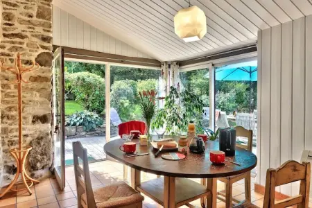 Maison en pierre XVIIIe à Huelgoat, 6 personnes : photo 4