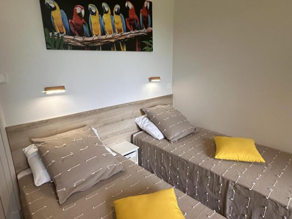 Gîte contemporain 4 pers. à Broût-Vernet, jardin arboré - Photo 15