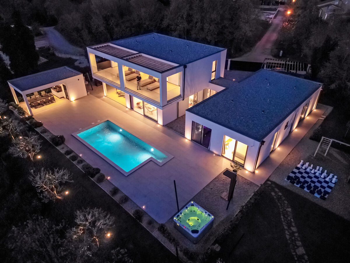 Villa Sonia, 280 m² avec piscine chauffée à Labin - Photo 3