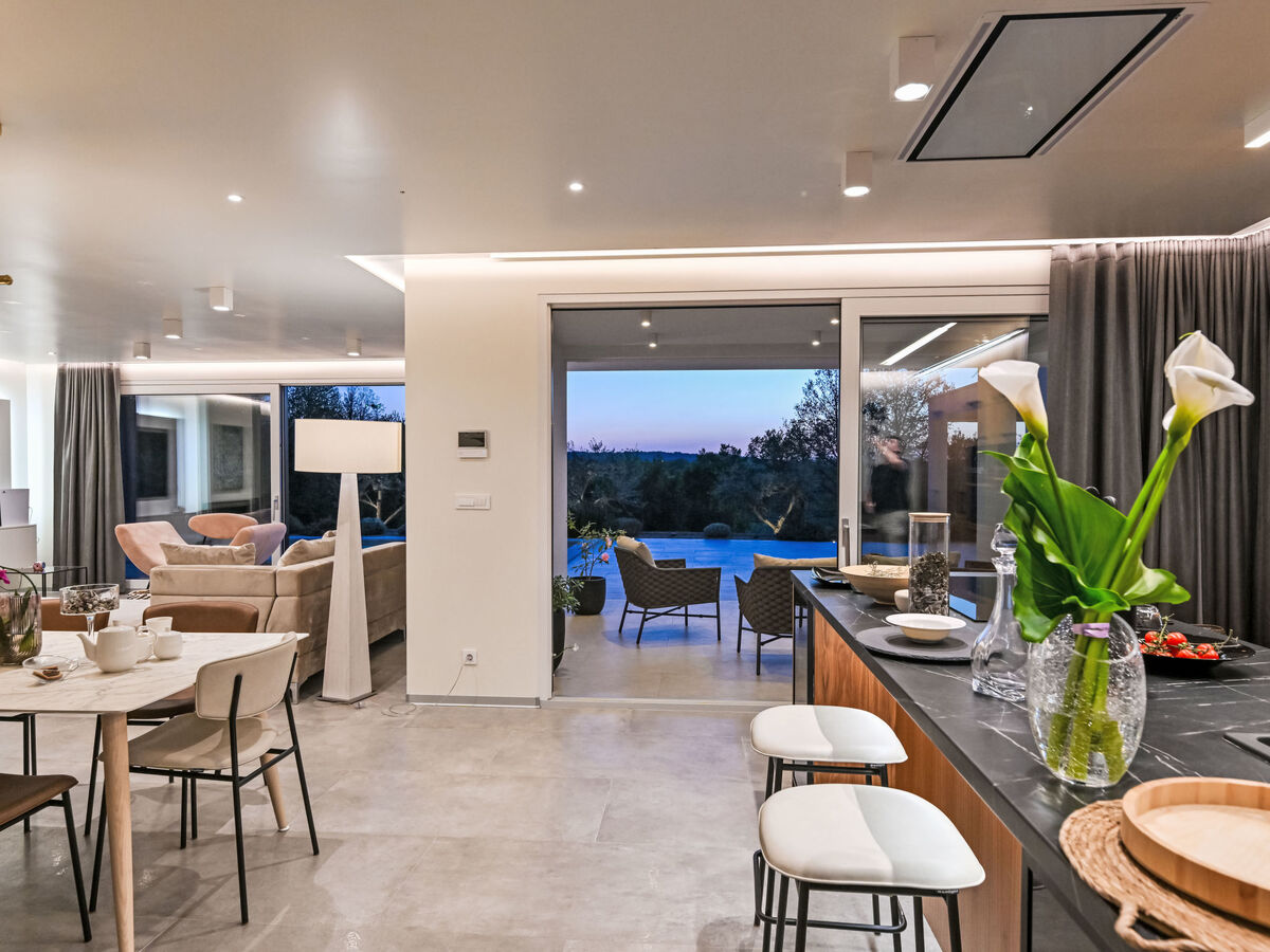 Villa Sonia, 280 m² avec piscine chauffée à Labin - Photo 11