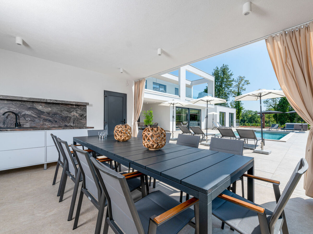 Villa Sonia, 280 m² avec piscine chauffée à Labin - Photo 27