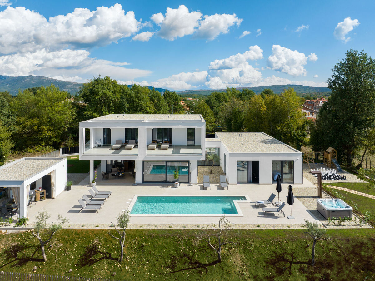 Villa Sonia, 280 m² avec piscine chauffée à Labin - Photo 31