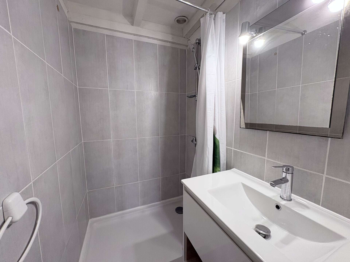 Maison 5 couchages avec piscine à Gruissan - Photo 10