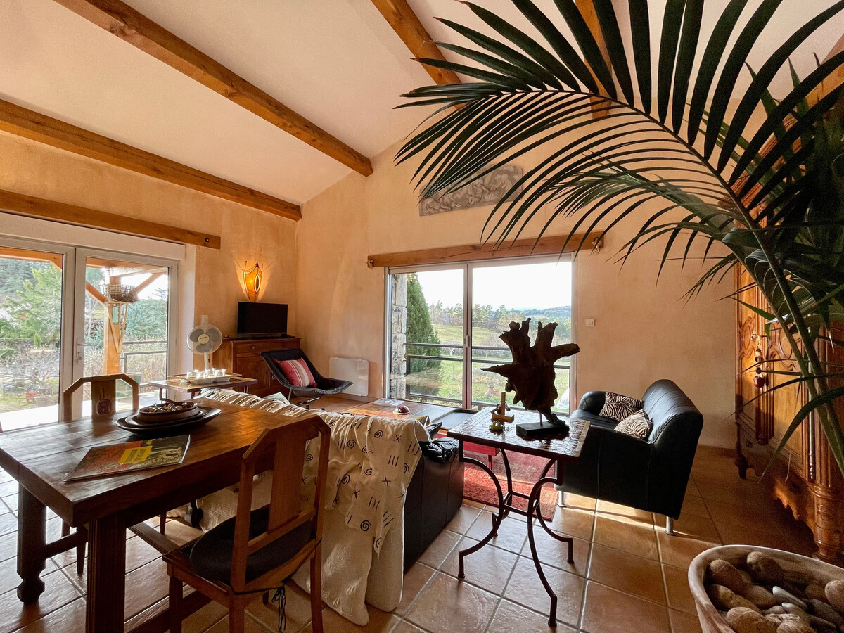 Gîte La Bayardière : terrasse panoramique à 4 km de Retournac - Photo 2