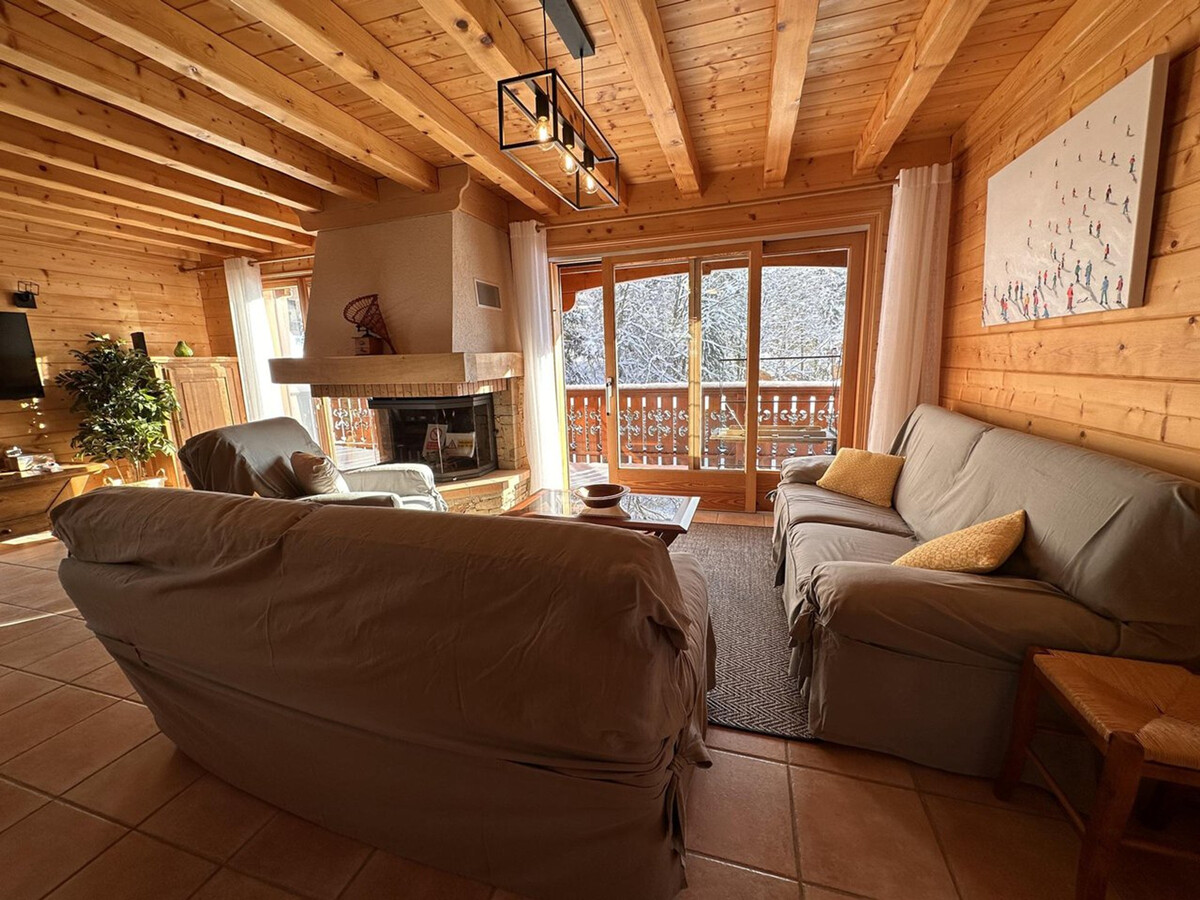 Chalet 165 m² aux Carroz, 4 ch., balcon sud panoramique - Photo 3