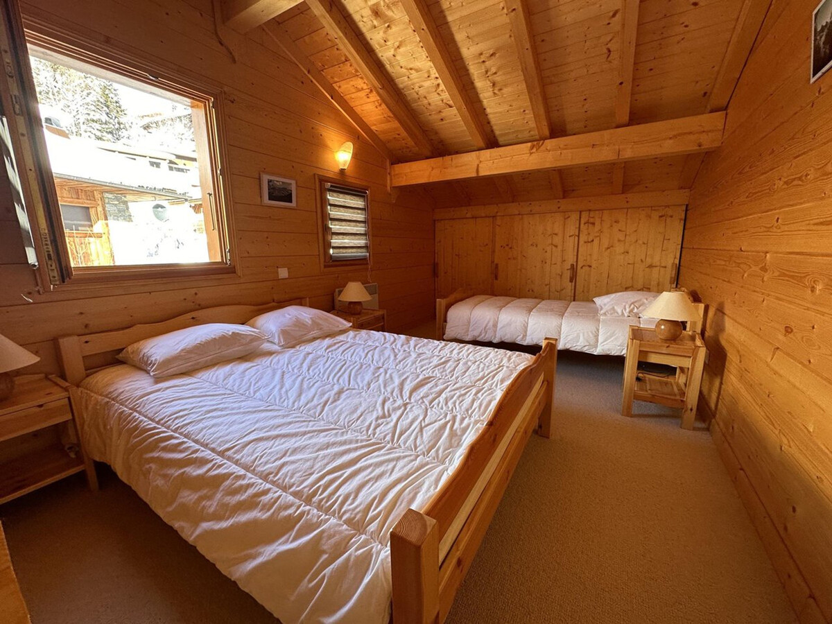 Chalet 165 m² aux Carroz, 4 ch., balcon sud panoramique - Photo 9