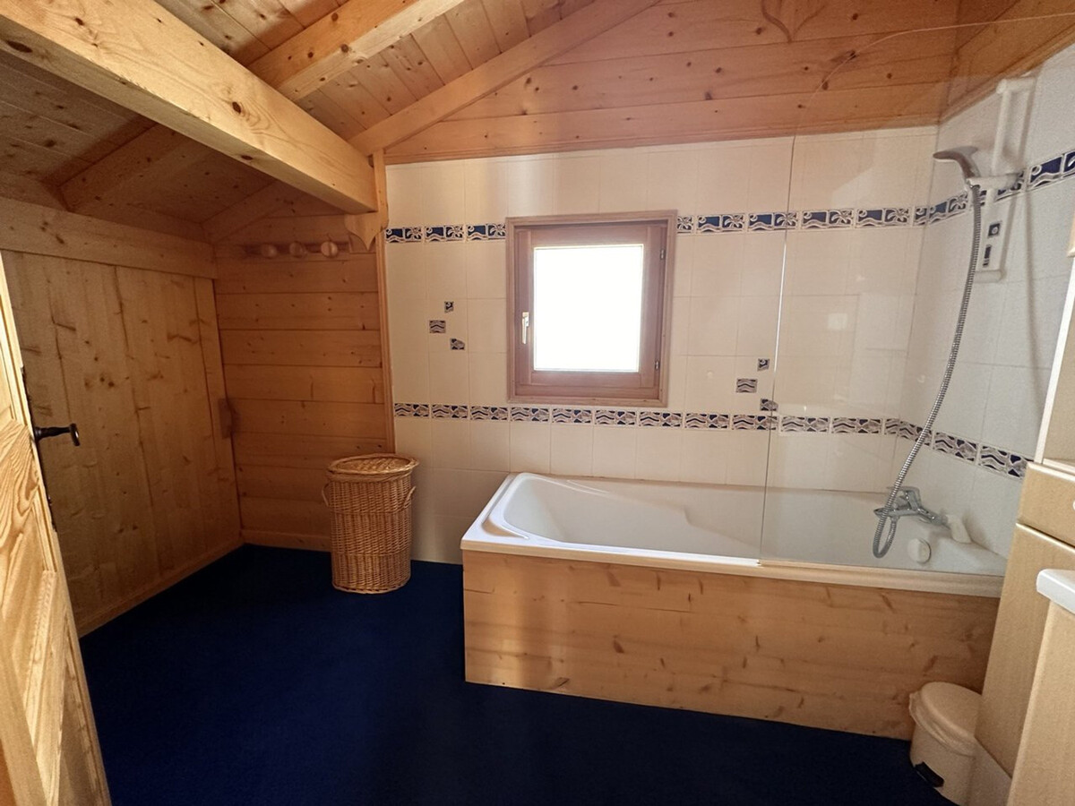 Chalet 165 m² aux Carroz, 4 ch., balcon sud panoramique - Photo 10