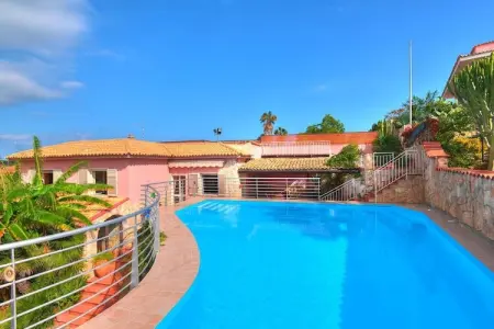 Villa Elonora, maison méditerranéenne avec piscine à Terrauzza : photo 4