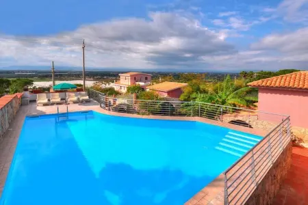 Villa Elonora, maison méditerranéenne avec piscine à Terrauzza : photo 6