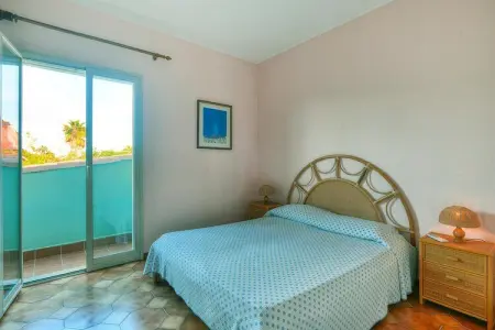 Villa Elonora, maison méditerranéenne avec piscine à Terrauzza : photo 14