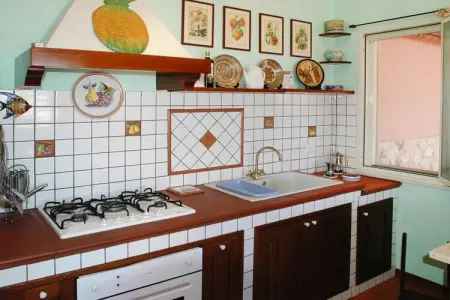 Villa Elonora, maison méditerranéenne avec piscine à Terrauzza : photo 16