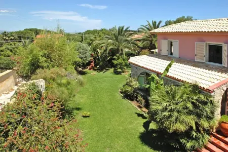 Villa Elonora, maison méditerranéenne avec piscine à Terrauzza : photo 21