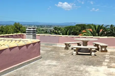 Villa Elonora, maison méditerranéenne avec piscine à Terrauzza : photo 22