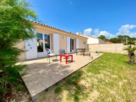 Location maison à Bretignolles sur Mer, Maison Familiale Idéale : Proche Mer et Centre, Calme, Terrasse, 8 Pers, WiFi, Garage
