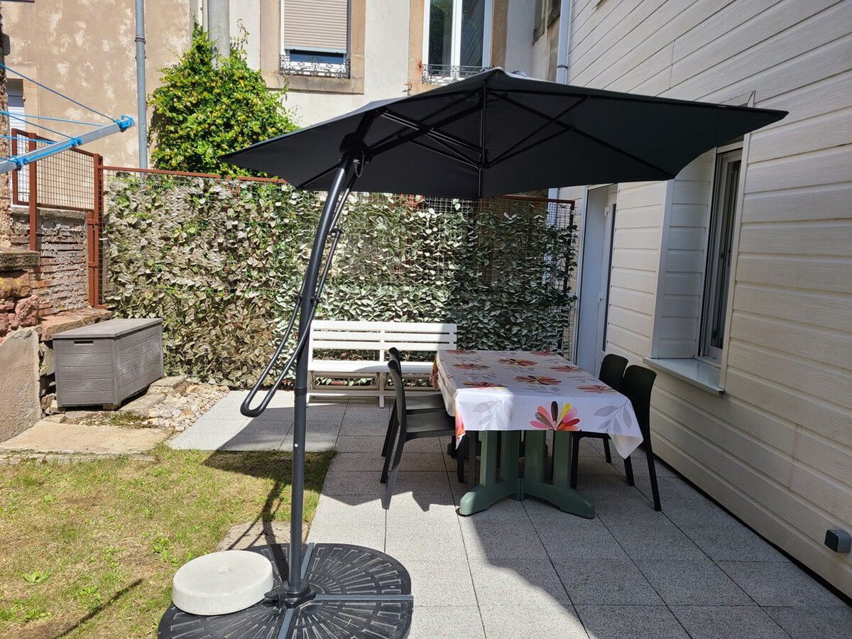 T2 rénové plain-pied avec cour privée à Épinal - Photo 13