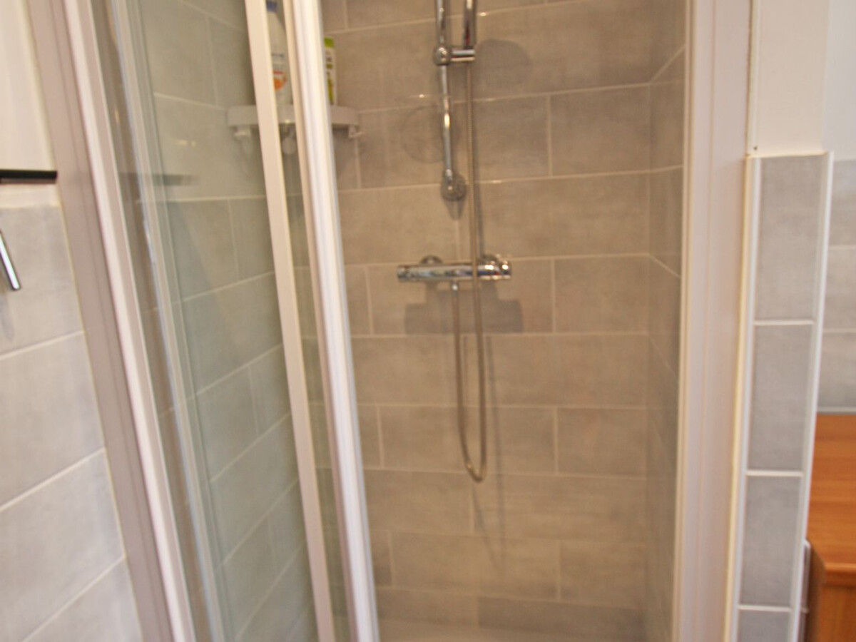 T2 rénové plain-pied avec cour privée à Épinal - Photo 16