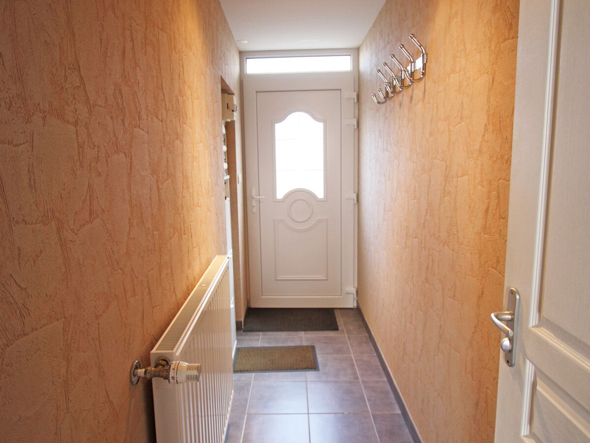 T2 rénové plain-pied avec cour privée à Épinal - Photo 17