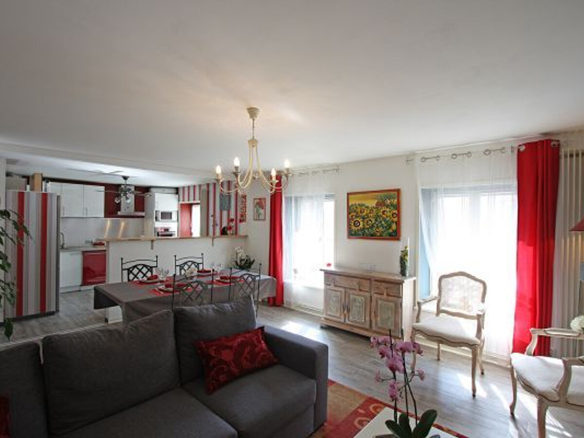 Appartement 80 m² centre Remiremont, garage et wifi - Photo 1