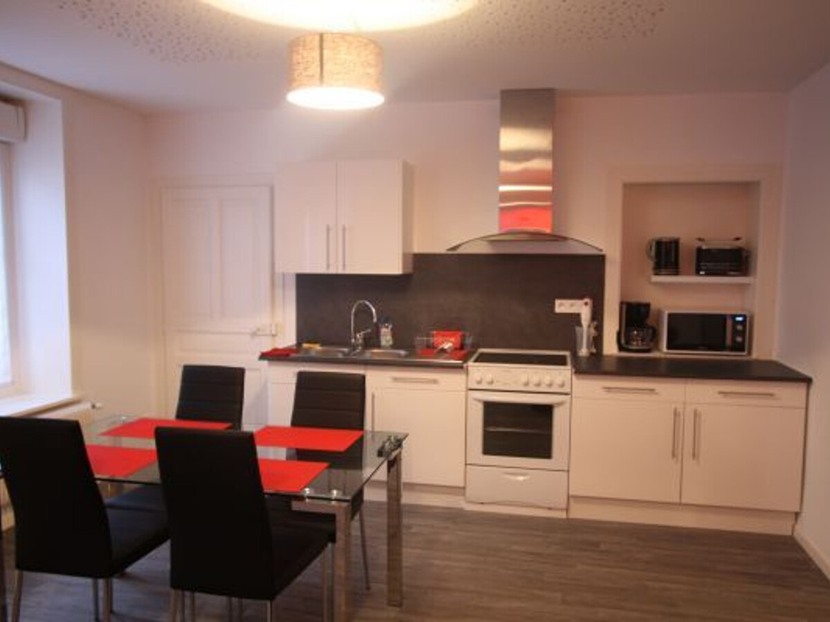 Appartement rénové 2 chambres, cœur historique Épinal - Photo 1
