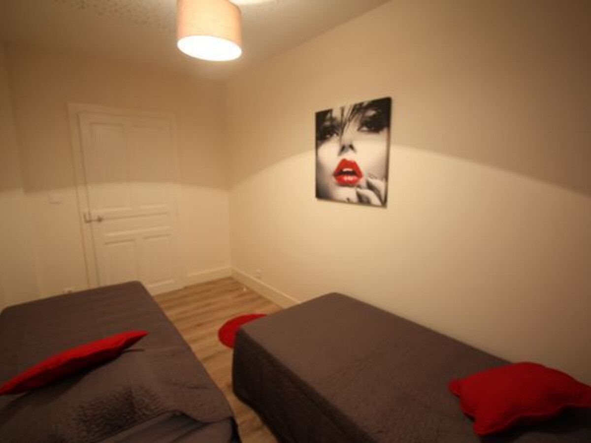 Appartement rénové 2 chambres, cœur historique Épinal - Photo 13