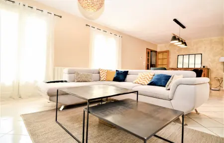 Maison 3 chambres avec piscine privée à St Genies de Malgoires : photo 3