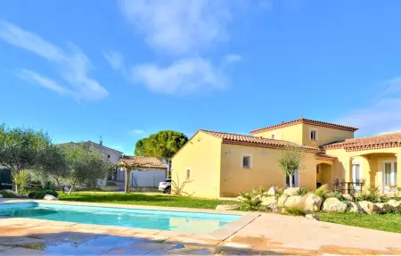 Maison 3 chambres avec piscine privée à St Genies de Malgoires : photo 9