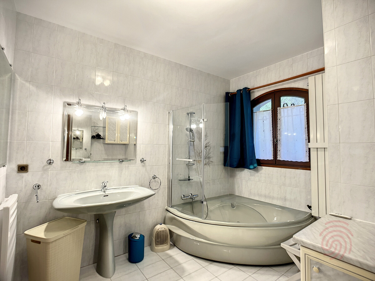 Maison F4 terrasse sud-ouest à Lamalou-les-Bains - Photo 10