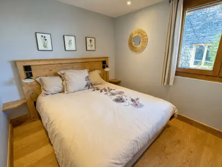 Charmante maison de village rénovée 4 pièces, 3 niveaux, 80m², 6 pers, à St Marcel, proche pistes ski. - Photo 4