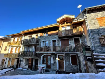 Charmante maison de village rénovée 4 pièces, 3 niveaux, 80m², 6 pers, à St Marcel, proche pistes ski. - Photo 8