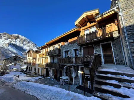 Charmante maison de village rénovée 4 pièces, 3 niveaux, 80m², 6 pers, à St Marcel, proche pistes ski. - Photo 9
