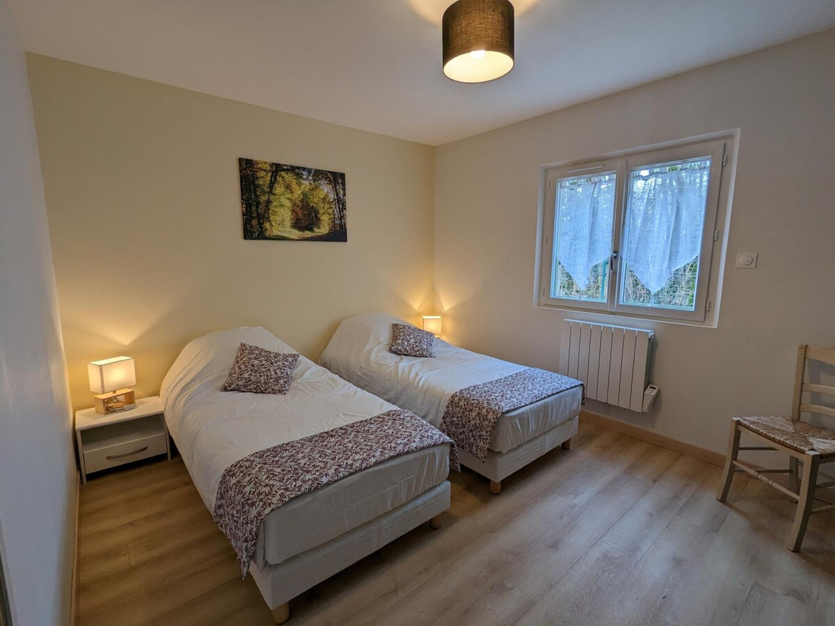 Gîte plain-pied 5 pers. à Puyréaux, jardin 2000m² et forêt - Photo 4
