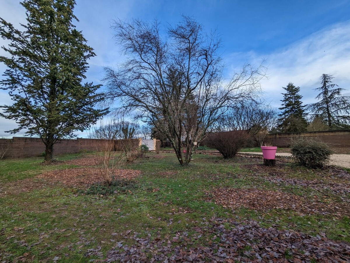 Gîte plain-pied 5 pers. à Puyréaux, jardin 2000m² et forêt - Photo 11