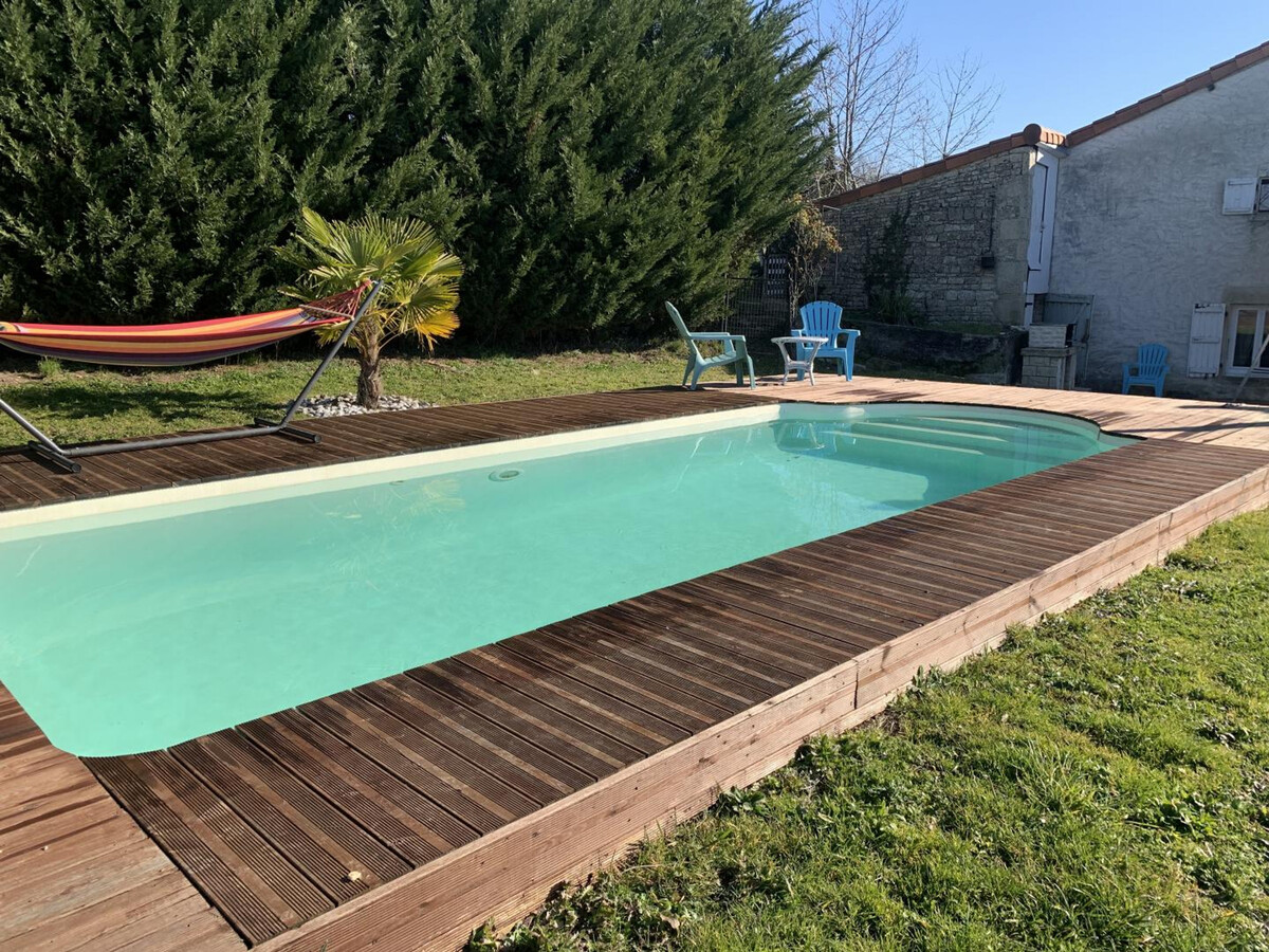 Gîte charentais avec piscine chauffée à Aunac-sur-Charente - Photo 18