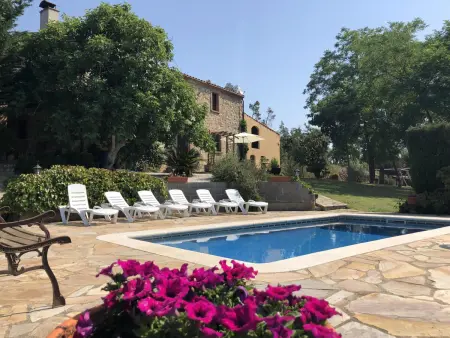 Location villa à Massanes