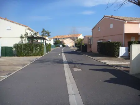 Maison rénovée proche plage, quartier calme, parking privé, animaux acceptés - Photo 8