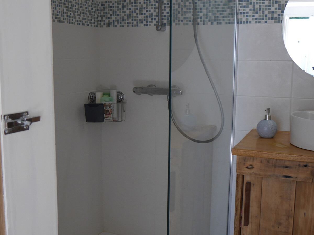 Maison 3 chambres centre Sauzon, jardin 100 m² - Photo 6