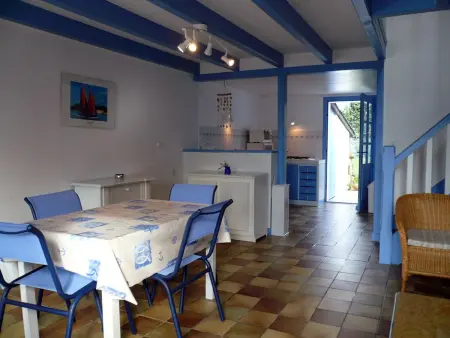 Charmante maison avec jardin, animaux admis, parking, proche Le Palais - Photo 2