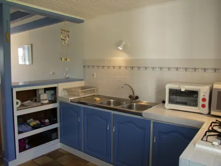 Charmante maison avec jardin, animaux admis, parking, proche Le Palais - Photo 4