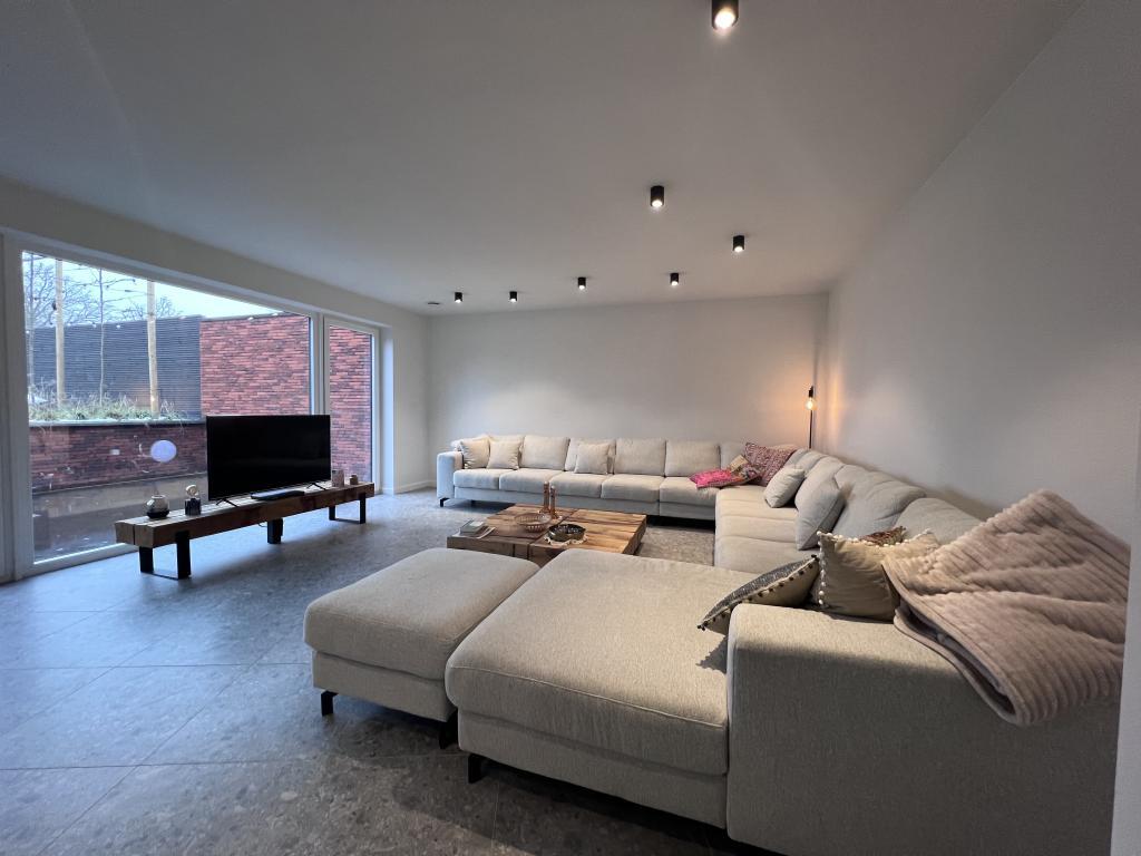 Bigaro II – Maison 18 pers., piscine et spa à Heers - Photo 3