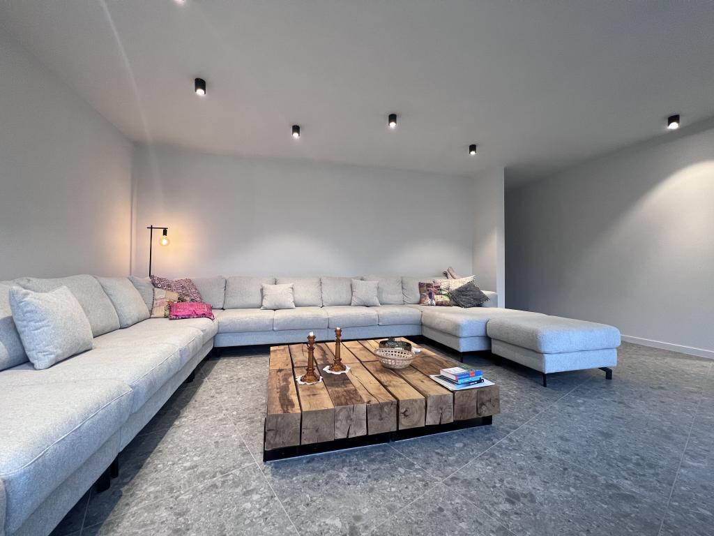 Bigaro II – Maison 18 pers., piscine et spa à Heers - Photo 11