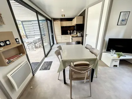 Chalet de standing, 7 couchages, piscine chauffée, proche plage et commerces, WIFI inclus - Photo 2