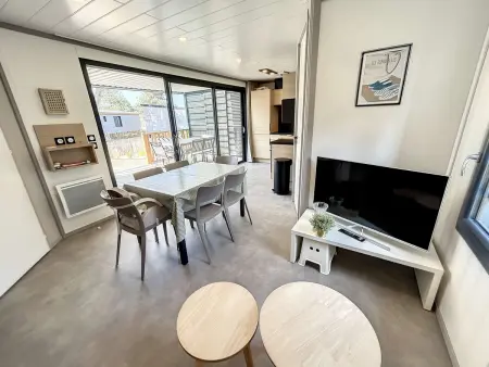 Chalet de standing, 7 couchages, piscine chauffée, proche plage et commerces, WIFI inclus - Photo 4
