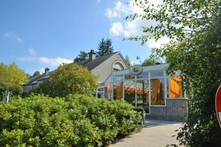 Maison Écureuil 20 pax à Bohon : sauna et parc : photo 5