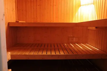 Maison Écureuil 20 pax à Bohon : sauna et parc : photo 20