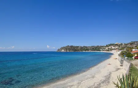 Maison avec piscine et jacuzzi face à la mer : photo 19