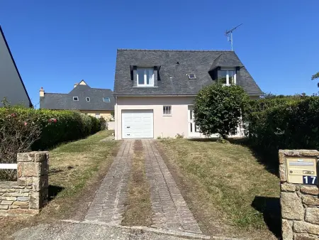 Location maison à Trégastel, Maison de charme avec jardin, terrasse et WIFI à 600m de la mer - Trégastel