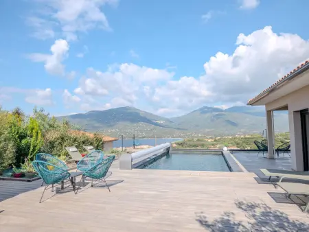 Villa de luxe avec piscine chauffée et vue mer, confort et élégance à Propriano : photo 3