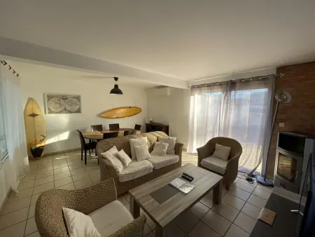 Spacieuse villa avec véranda et jardin à Capbreton - Photo 4
