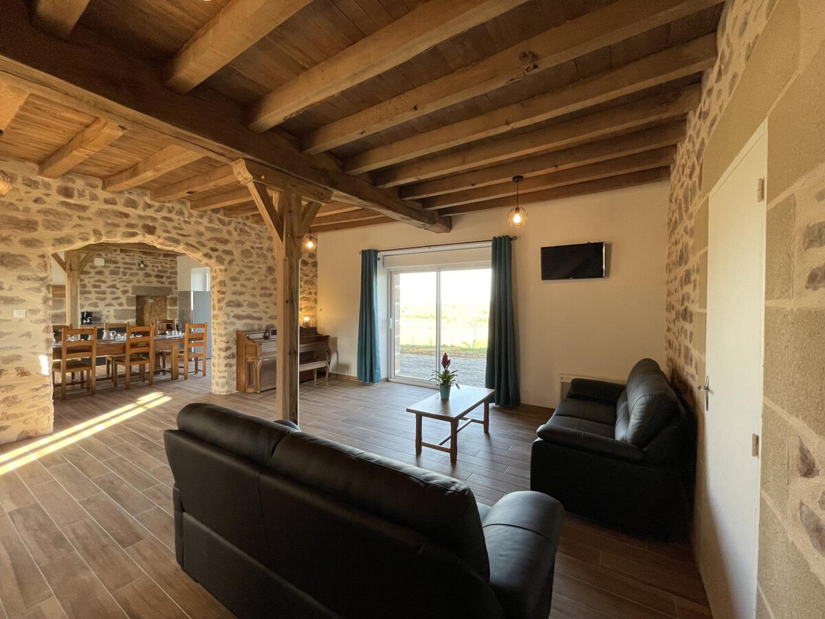 Gîte ferme 18ème siècle avec piano à Ygrande - Photo 14